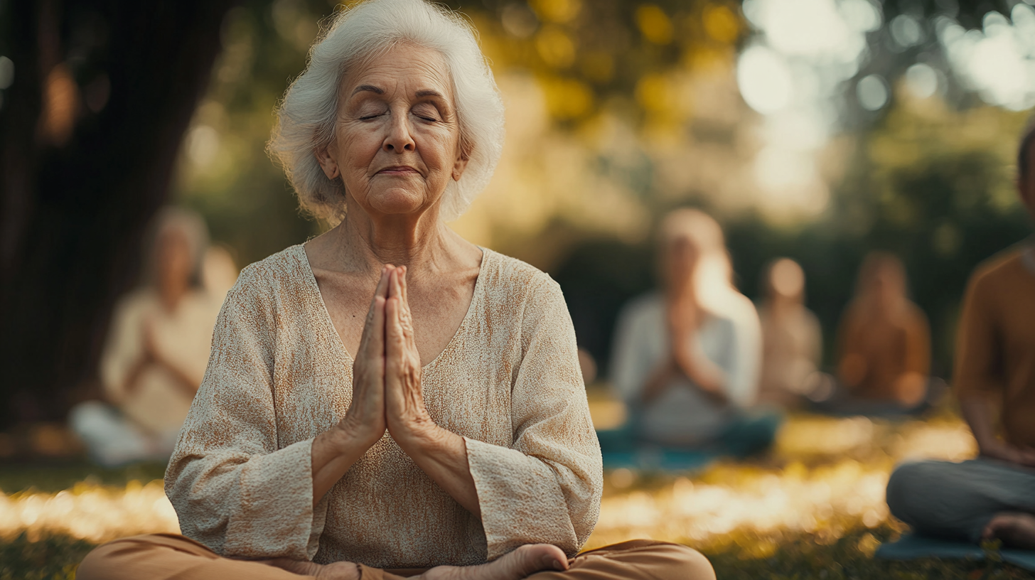 Демонстрація йоги для старшого віку